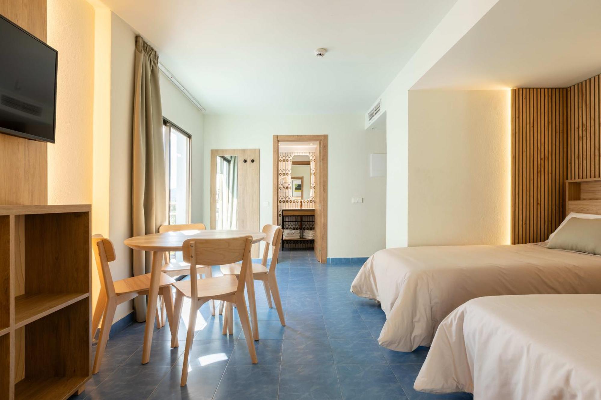 The Blue Apartments - Adults Only San Antonio  Buitenkant foto